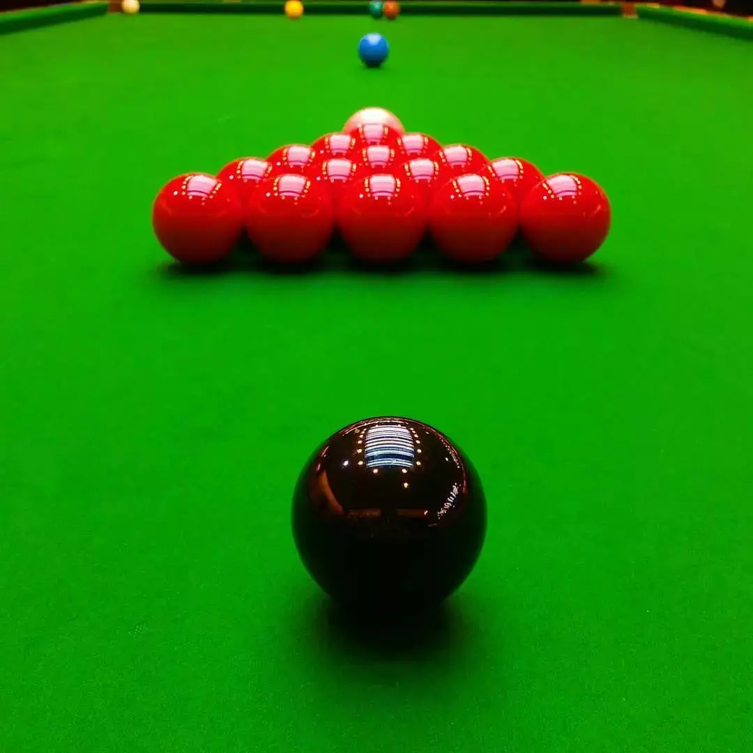 里奇·沃顿VS哈马德·米亚赫：2023斯诺克苏格兰赛资格赛战况速递与深度解读